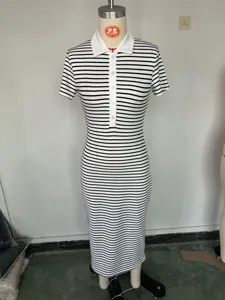 Damen schwarz weiß gestreiftes Polo Strick Midikleid Kurzarm figurbetont elegant