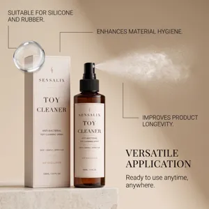Spray nettoyant pour jouets intimes, formule douce élimine les taches et assure une hygiène.