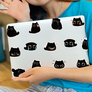 Détail d'autocollants mignons chat noir, stickers en vinyle imperméables pour ordinateur.
