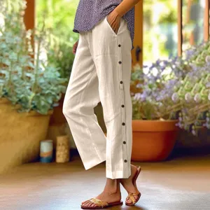 Locker sitzende Leinen-Hose mit seitlichen Knöpfen und hohem Bund für Damen, lässig.