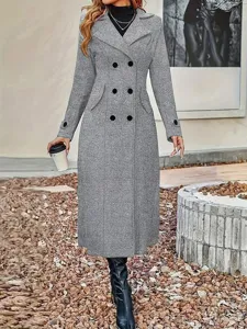 Eleganter langer grauer zweireihiger Wollmantel für Damen, perfekte Winter-Oberbekleidung.