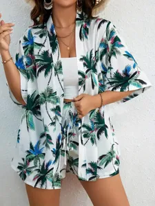 Nahaufnahme Detail des tropischen Palmenmuster Urlaubs zweiteiligen Cardigan Shorts Sets.