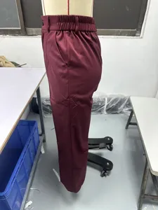 Pantaloni da abito donna vita alta dritti, eleganti e casual minimalisti moderni.