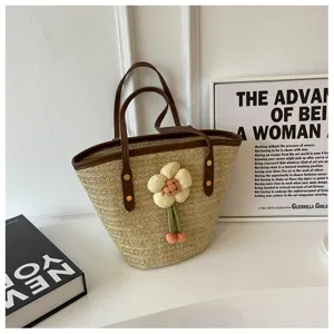 Woven straw bag for women large capacity summer versatile single shoulder beach bucket bag