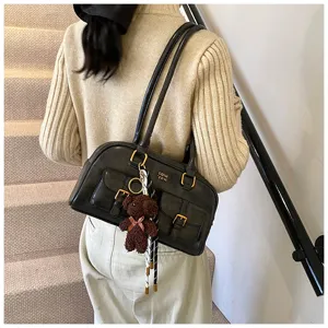 Retro schwarze Schultertasche für Damen, große Vintage Achseltasche Kissentasche mit Taschen.