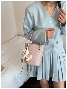 Stylish women lychee grain bucket bag chic shoulder crossbody handbag with cute horse charm