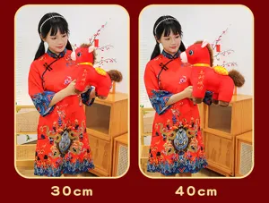 2026 Anno del Cavallo Mascotte Peluche Giocattolo Rosso Bambola 30cm 40cm Regalo Capo