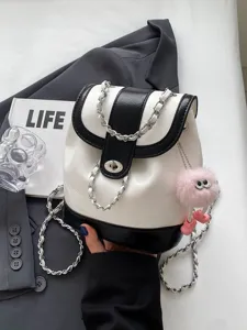 Dames Casual PU Lederen Ketting Rugzak Kleine Reis Daypack Mode Chic School Boekentas Met Leuke Hanger