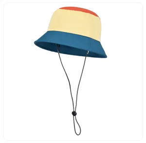 Cappello da pescatore colorblock con sottogola nero regolabile per trekking all'aperto