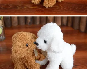 Vue détaillée de jolis chiots caniches en peluche bouclée, cadeau parfait pour les enfants.