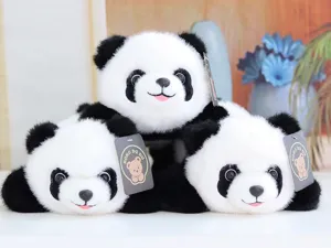 Niedliches Riesenpanda Plüschtier Set, weiche Stofftier Puppe mit schönen Etikett.