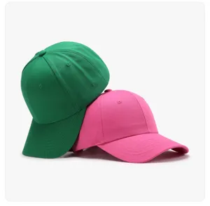 Baumwoll-Baseballcap, strukturierte Passform, atmungsaktive Outdoor-Kappe in Grün und Rosa.