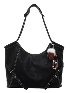 Vintage black large-capacity shoulder bag for women, stylish commuting tote bag main view.