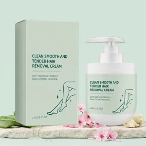 Vue detaillee de la creme depilatoire hidratante en flacon avec une formule tres douce.