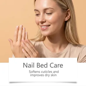 Gros plan detaille de mains manicurees presentant un soin professionnel des ongles et de la peau.