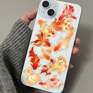 Coque transparente ornée de superbes illustrations de poissons rouges pour un style unique.