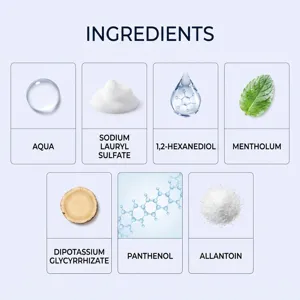 Mousse nettoyante pour dents violette à mousse dense pour haleine fraîche et dents plus blanches.