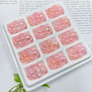 Perline iridescenti in acrilico a forma di nuvola per creazione gioielli braccialetto.