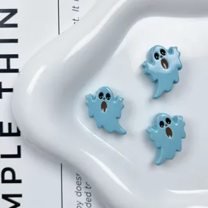 Amuletos de fantasma acrílico azul, cuentas de dibujos animados DIY para pulseras y joyas de moda.