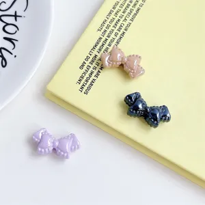 Acrylic double layer bow DIY accessories detail, ideal for cute phone chains and jewelry making.