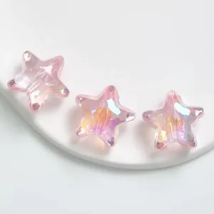 Perline a stella in acrilico rosa iridescente sfaccettate placcate UV accessori fai da te