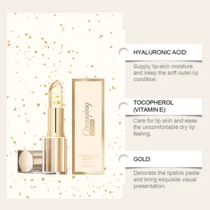 Goudfolie hydraterende lippenstift detailweergave met voedende textuur en gouden vlokken.