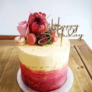 Goldener Acryl Happy Birthday Tortenaufsatz für Party Feier Dekoration, elegantes Schreibdesign.