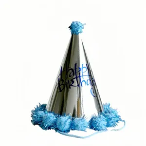 Glanzende zilveren verjaardagshoed met blauwe pompons voor kinder- en volwassenefeesten.