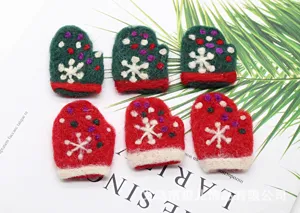 Christmas wool felt mitten accessories DIY hair clips brooches crafts tree decor items