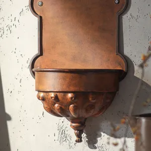 European retro iron wall planter vintage distressed metal flower pot decorative wall hanging vase