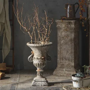 Maceta de columna romana europea vintage, gran urna decorativa para jardín y bodas eventos.