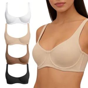 Primo piano del reggiseno non imbottito con ferretto, tessuto liscio e comode spalline.