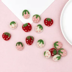 Wollfilz Erdbeere Ball Lebensmittel Form DIY Handwerk Zubehör Handgemachte Brosche Haarzubehör Material Schmuckherstellung Fundstücke
