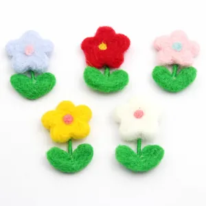 Cute wool felt flower DIY accessories, small daisy handmade clothing embellishments craft.