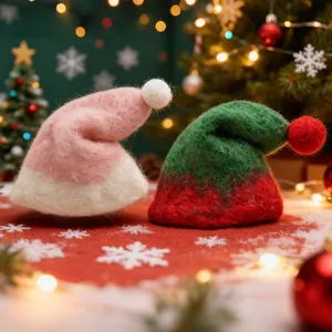 Set di mini cappelli di Natale in feltro di lana, simpatici accessori per bambole decorazioni.