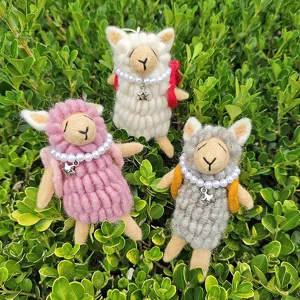 Handmade wool felt sheep keychain pendant with colorful backpack cute plush souvenir bag charm.