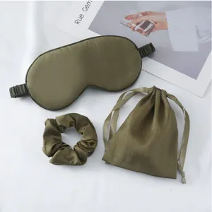 Detailansicht des Seide Schlafmaske, Haargummi und Beutel Sets, weich und hautfreundlich.