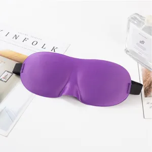 Máscara de ojos 3D contorneada para oscuridad total, diseño transpirable ideal para dormir de noche.