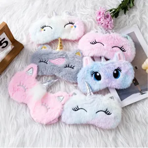 Masque de sommeil licorne en peluche avec cils brodés, douce visière de nuit mignonne.