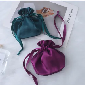 Sacchetti con coulisse in raso doppio strato confezione regalo borse portaoggetti antipolvere.