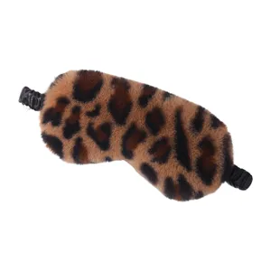 Comoda mascherina per dormire in peluche leopardato per relax e sonno confortevole.