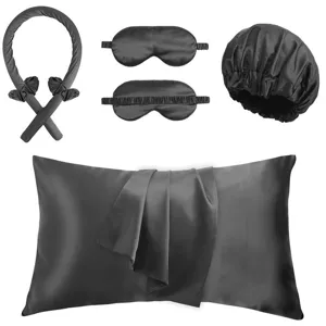 Schwarzes Satin-Seide-Schlafset mit Kissenbezug, Schlafmasken, Haube und Lockenwickler.