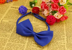 Blauer Satin Haustier Fliege Halsband mit verstellbarem Gurt fur Hunde und Katzen