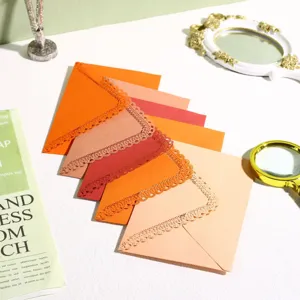 Laser-cut lace hollow triangular envelopes, beautiful colorful cards for wedding invitations.