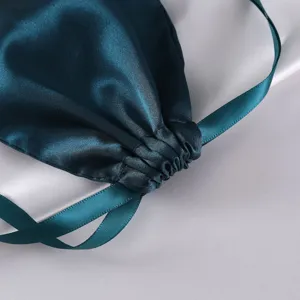 Dunkelgrüner Kunstseide Kordelzugbeutel für Schmuck, Kosmetik und kleine Aufbewahrung.