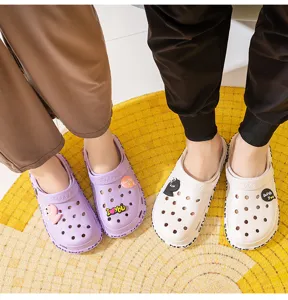 Couple cute cartoon pattern garden shoes, breathable beach clogs with lovely shoe charms.