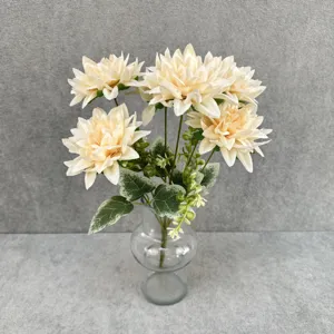 Künstliche 7-Kopf Dahlien Blumen Arrangement im klaren Glasvase Heimdeko Blumenaufsatz