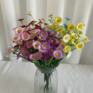 Ramo de Flores Artificiales Mini Margarita Ramo Pequeño de Crisantemos de Seda para Corona DIY Sombrero Decoración Hogar