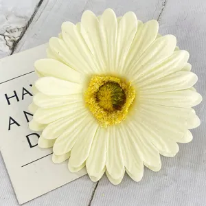 Testa di fiore di margherita artificiale per decorazione tavola, ghirlanda fai da te e pareti.