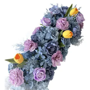 Guirlande florale artificielle, élégantes fleurs en soie bleue et mauve pour mariage.